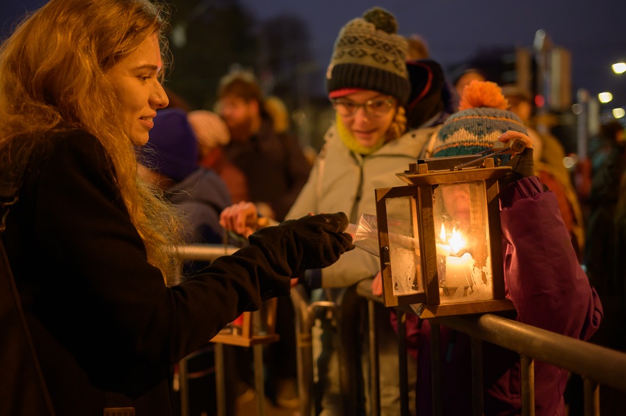 251214 Friedenslicht ZH CRE 2383